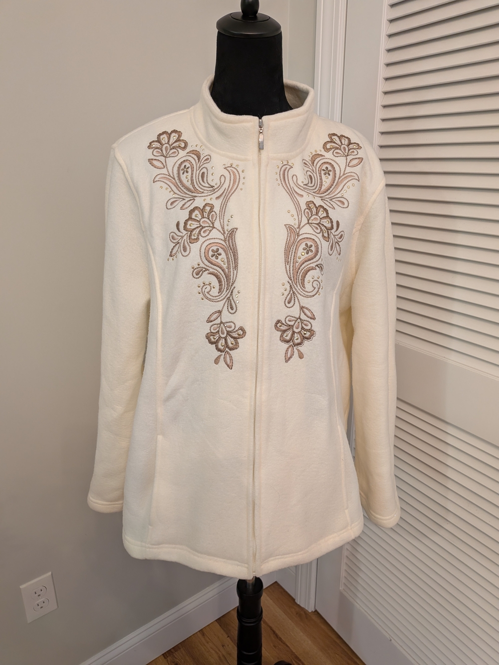 Alfred Dunner Women's Cream Zip-Up Jacket with Embroidered Detail Size XL